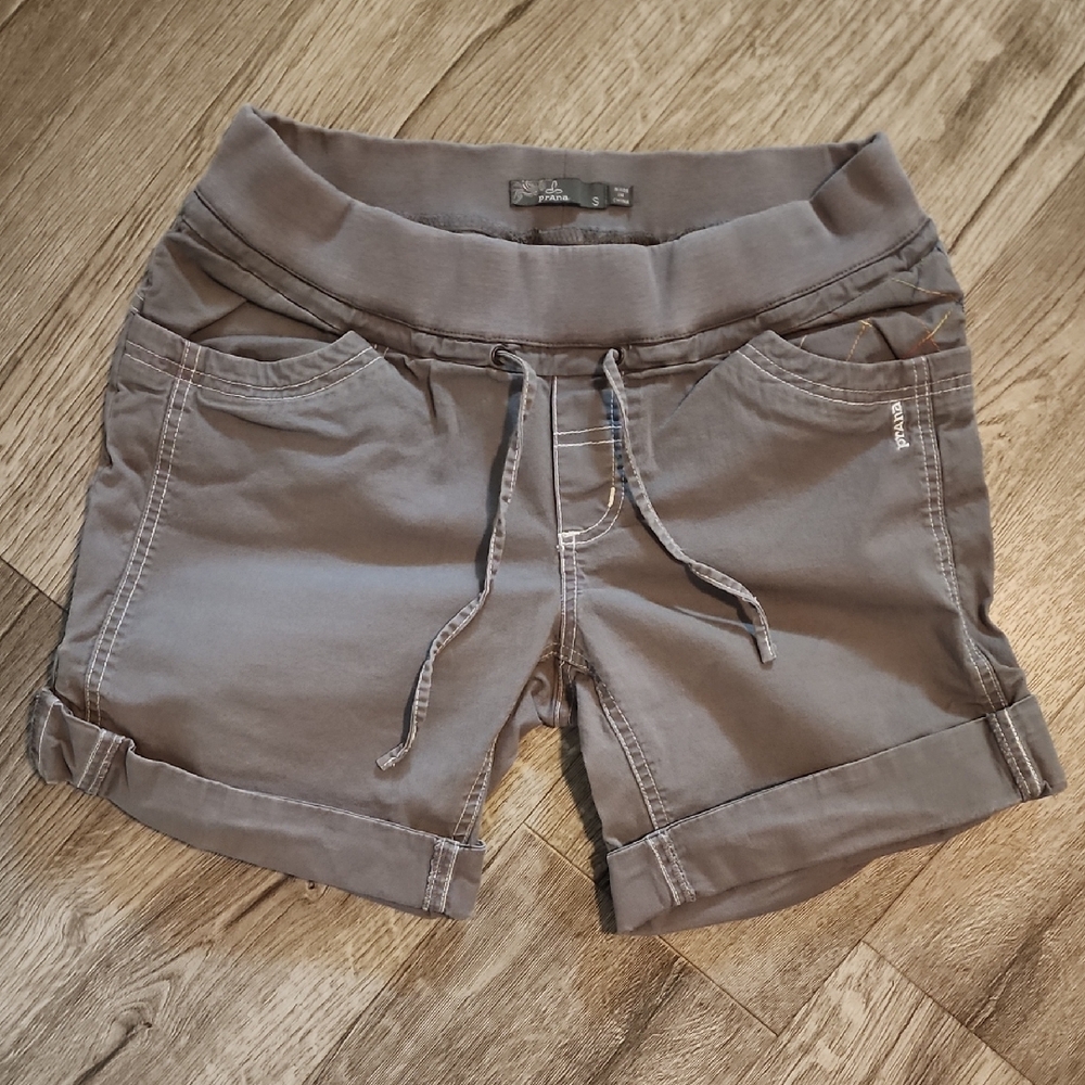Prana shorts with embroidered accents